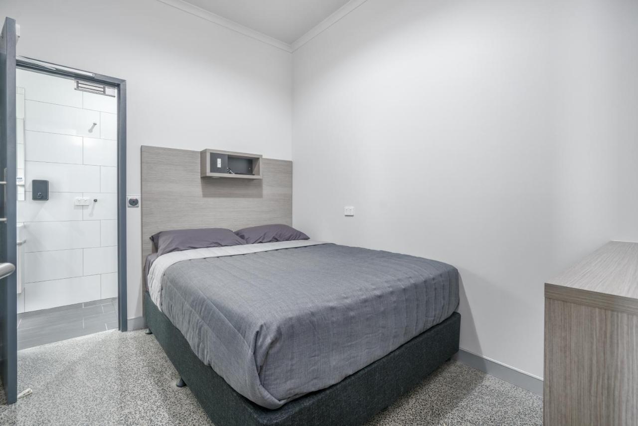 Alberts Est 2017 Innisfail Dış mekan fotoğraf